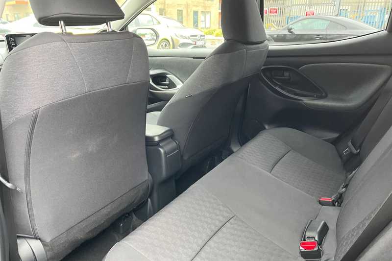 Used Toyota Yaris 2020 for sale - 76754830: Photo 21