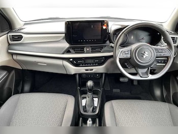 Used Suzuki Swift 2024 for sale - 77560807: Photo