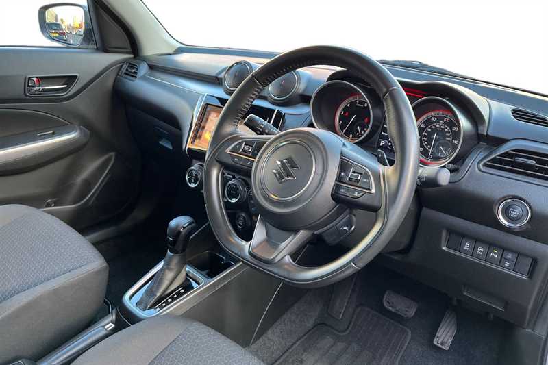 Used Suzuki Swift 2021 for sale - 76390263: Photo 13