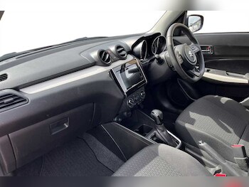 Used Suzuki Swift 2024 for sale - 78159047: Photo