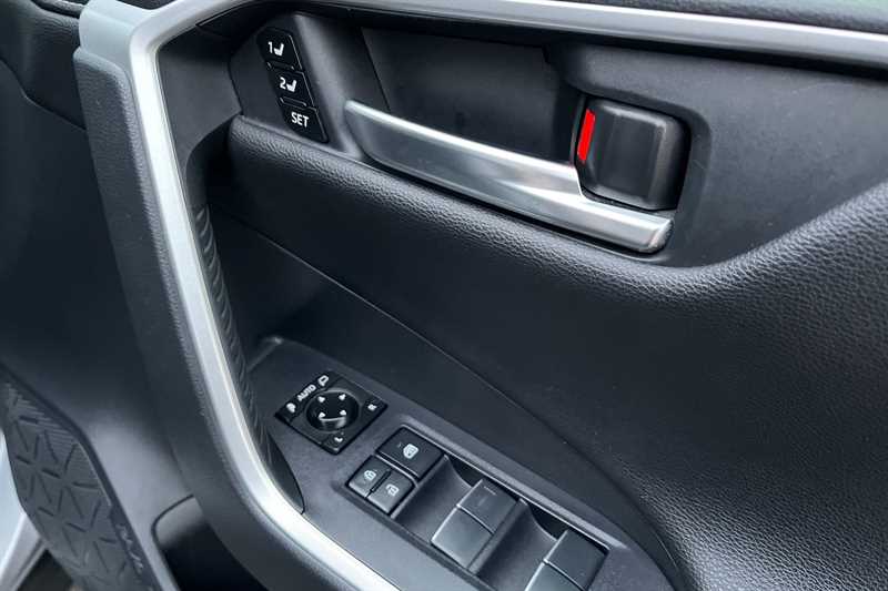 Used Toyota RAV4 2021 for sale - 77539983: Photo 18