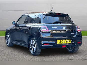 Used Suzuki Swift 2024 for sale - 79051197: Photo
