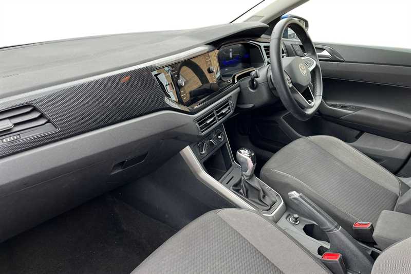 Used Volkswagen Polo 2023 for sale - 76096156: Photo 2