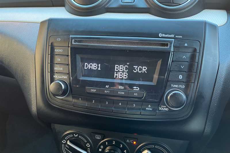 Used Suzuki Swift 2021 for sale - 76967037: Photo 14