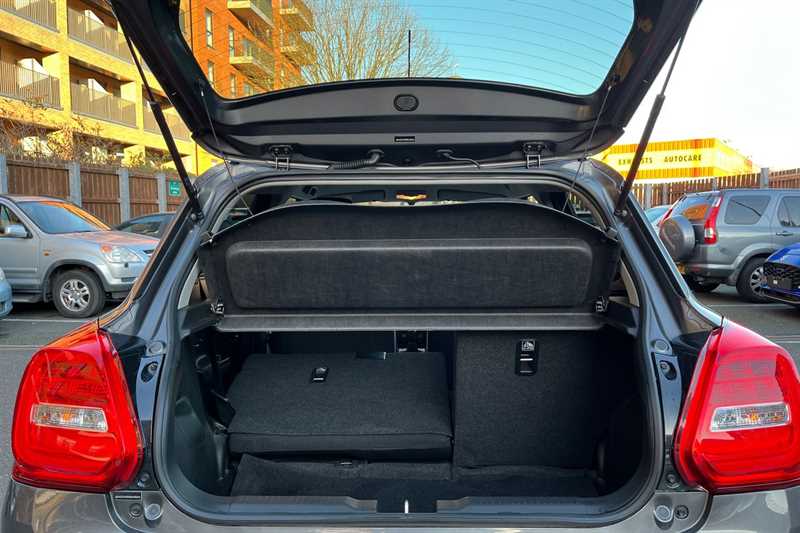 Used Suzuki Swift 2021 for sale - 76967037: Photo 21