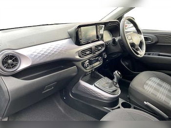 Used Hyundai i10 2024 for sale - 76705945: Photo