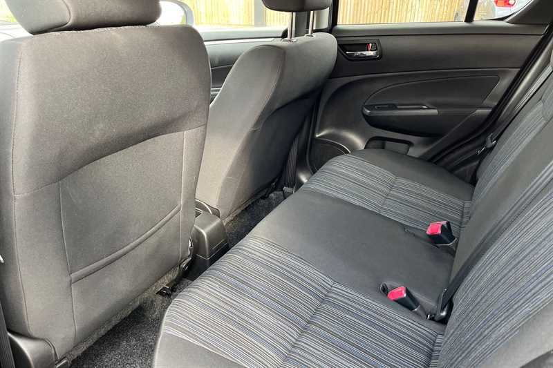 Used Suzuki Swift 2015 for sale - 76328474: Photo 22