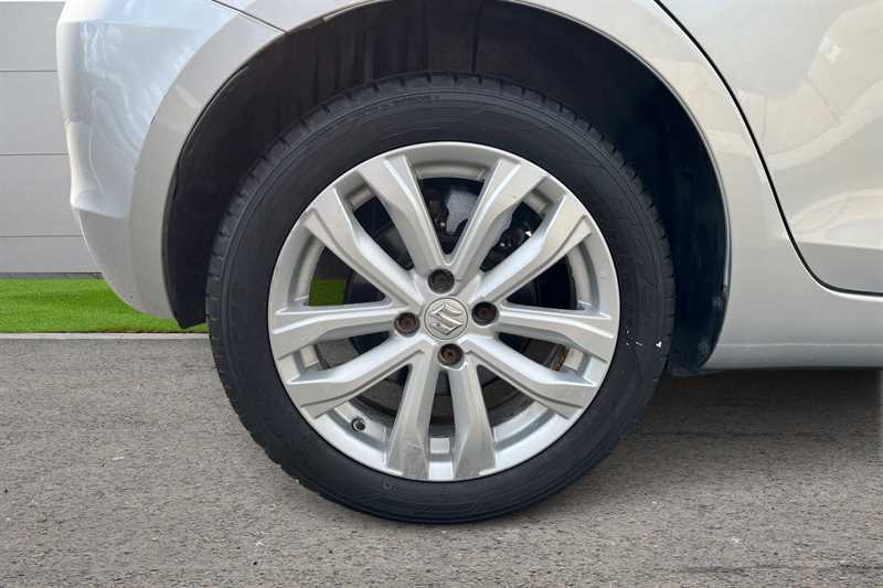 Used Suzuki Swift 2015 for sale - 76328474: Photo 9