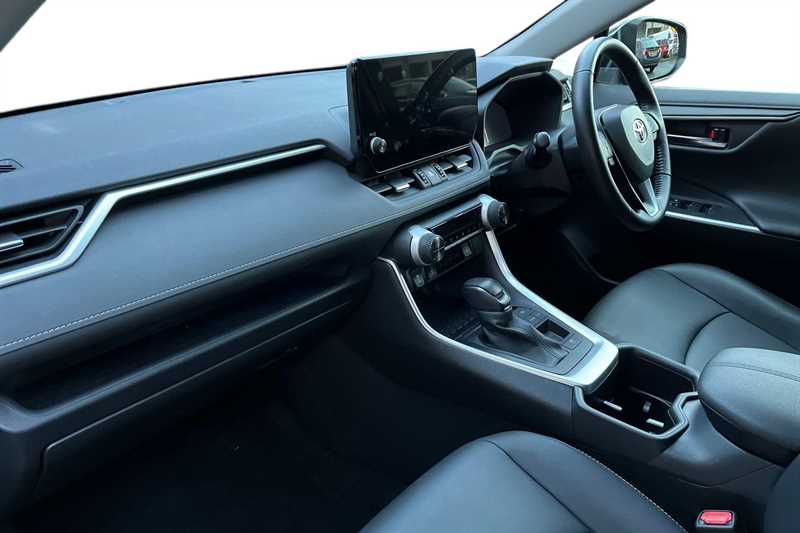 Used Toyota RAV4 2023 for sale - 76804360: Photo 2