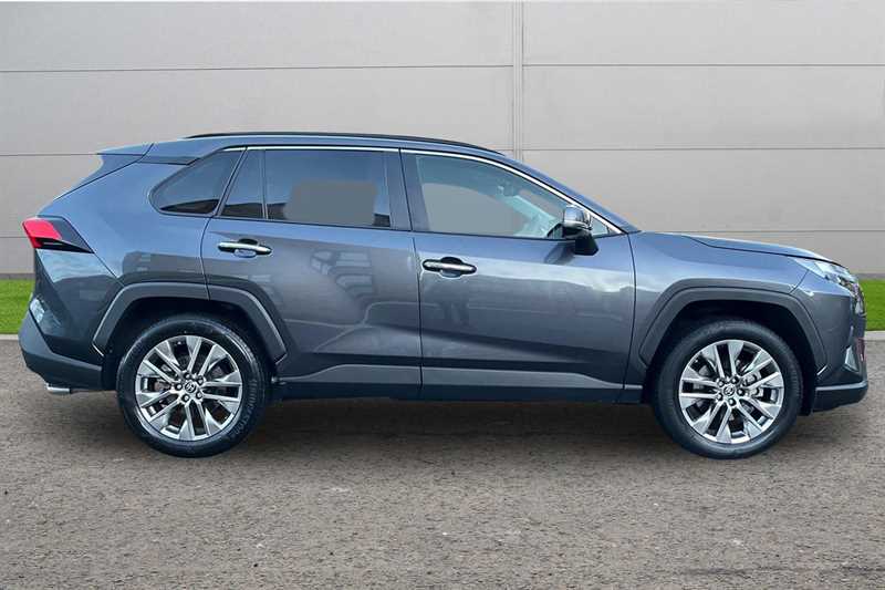 Used Toyota RAV4 2023 for sale - 76804360: Photo 5