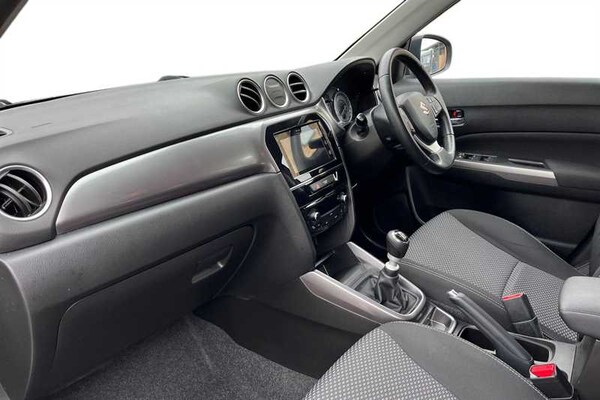 Used Suzuki Vitara 2020 for sale - 76204396: Photo 2