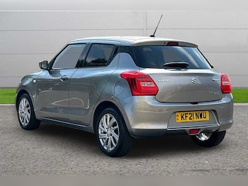 Used Suzuki Swift 2021 for sale - 79117709: Photo