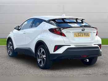 Used Toyota C-HR 2023 for sale - 79510928: Photo