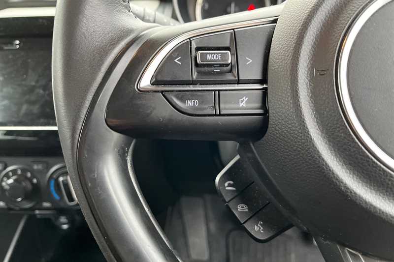 Used Suzuki Swift 2022 for sale - 76842336: Photo 16