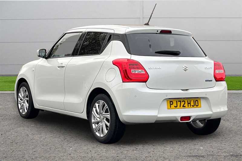 Used Suzuki Swift 2022 for sale - 76842336: Photo 3