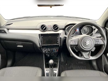 Used Suzuki Swift 2022 for sale - 76842336: Photo