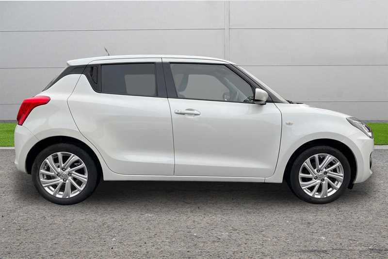 Used Suzuki Swift 2022 for sale - 76842336: Photo 5