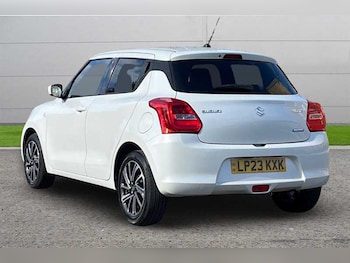 Used Suzuki Swift 2023 for sale - 78831500: Photo