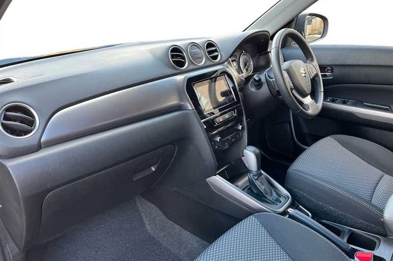 Used Suzuki Vitara 2021 for sale - 76804359: Photo 2