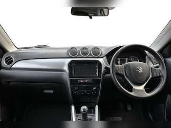 Used Suzuki Vitara 2016 for sale - 79544832: Photo