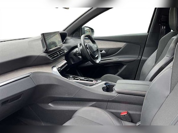 Used Peugeot 5008 2023 for sale - 79027276: Photo
