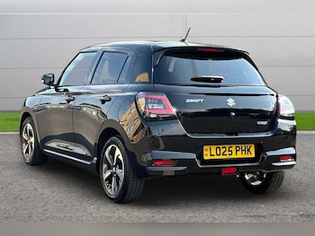 Used Suzuki Swift 2025 for sale - 79133967: Photo