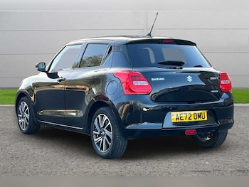 Used Suzuki Swift 2022 for sale - 76515132: Photo