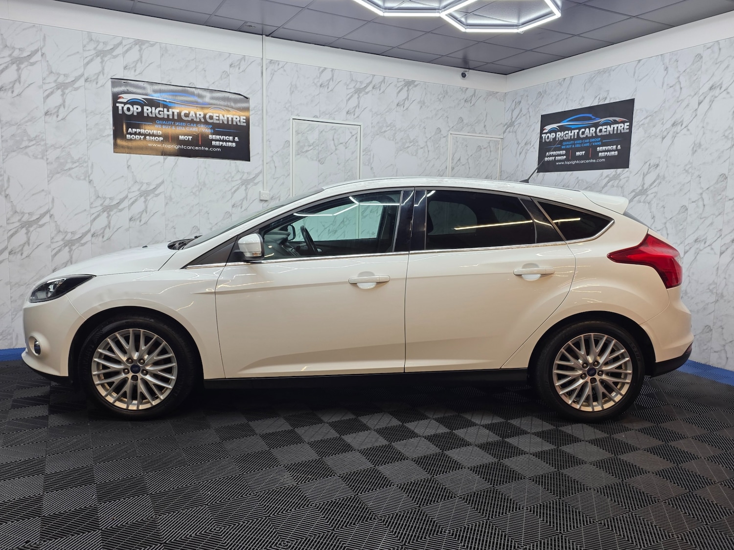 Used Ford Focus 2013 for sale - 77059170: Photo 11