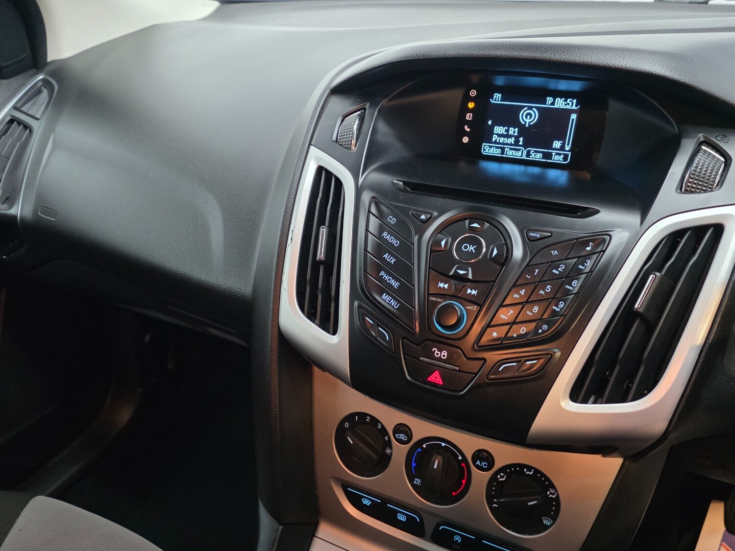 Used Ford Focus 2013 for sale - 77059170: Photo 17