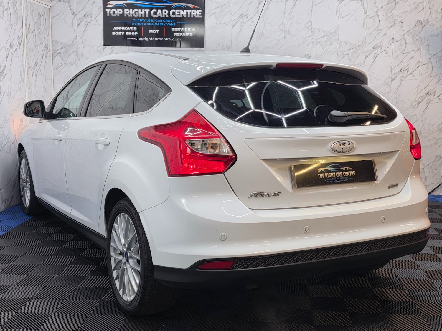 Used Ford Focus 2013 for sale - 77059170: Photo 8
