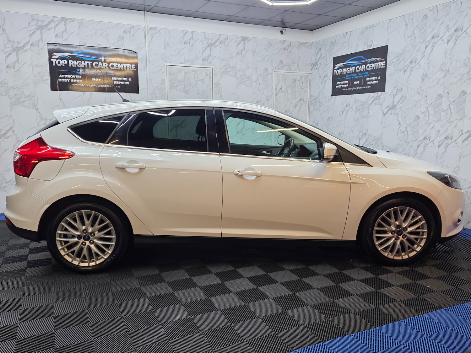 Used Ford Focus 2013 for sale - 77059170: Photo 9