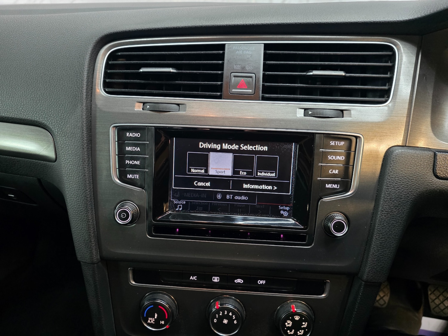 Used Volkswagen Golf 2013 for sale - 78170045: Photo 19