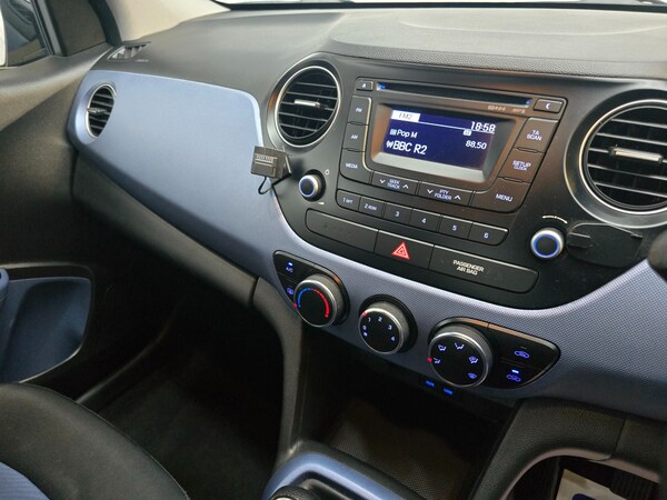 Used Hyundai i10 2014 for sale - 76142705: Photo 17
