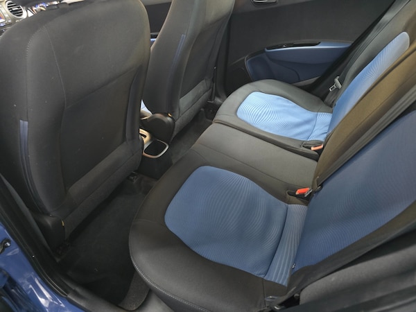 Used Hyundai i10 2014 for sale - 76142705: Photo 21