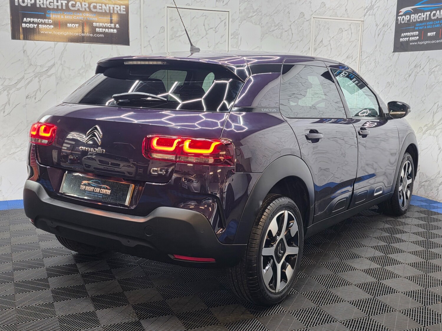 Used Citroen C4 Cactus 2018 for sale - 77812935: Photo 10