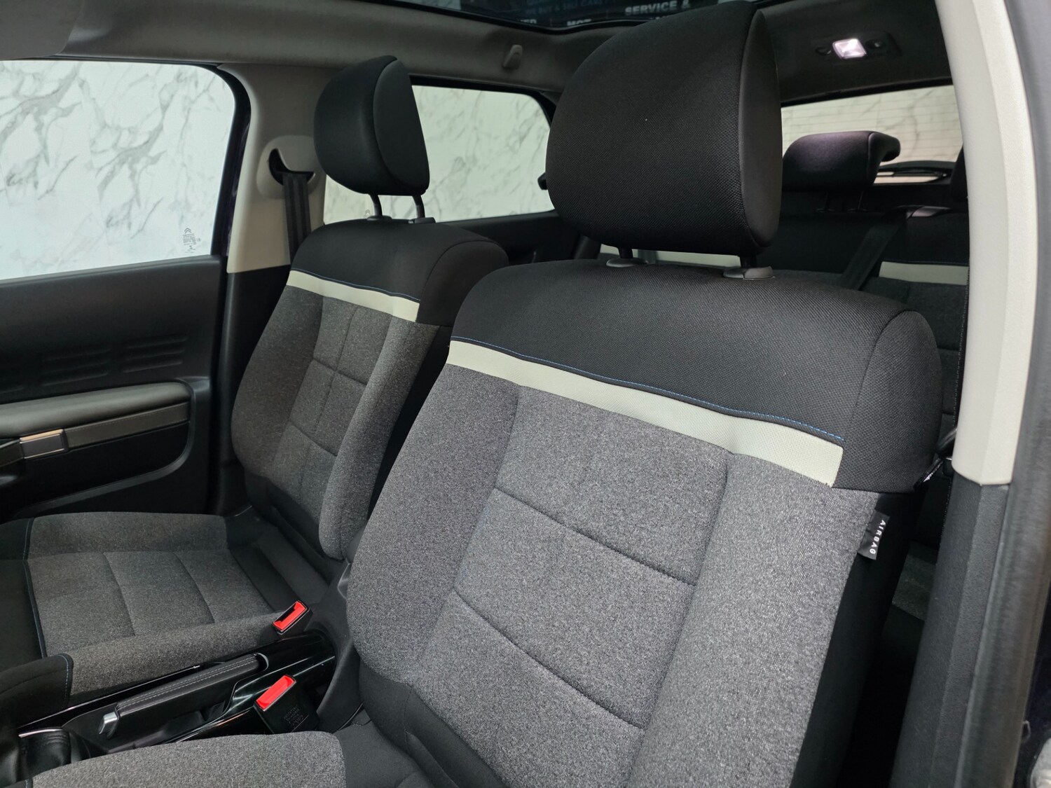 Used Citroen C4 Cactus 2018 for sale - 77812935: Photo 16