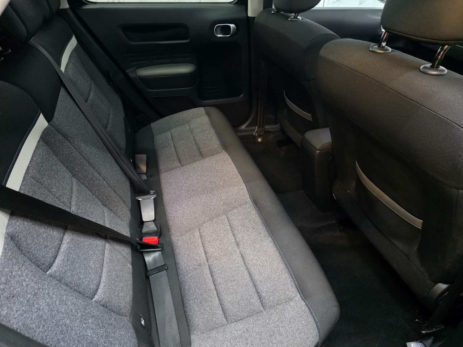 Used Citroen C4 Cactus 2018 for sale - 77812935: Photo 23