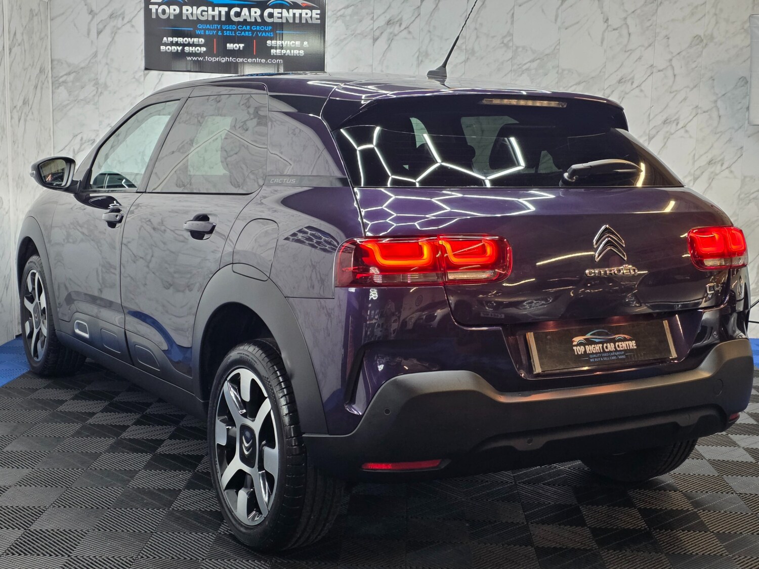 Used Citroen C4 Cactus 2018 for sale - 77812935: Photo 8