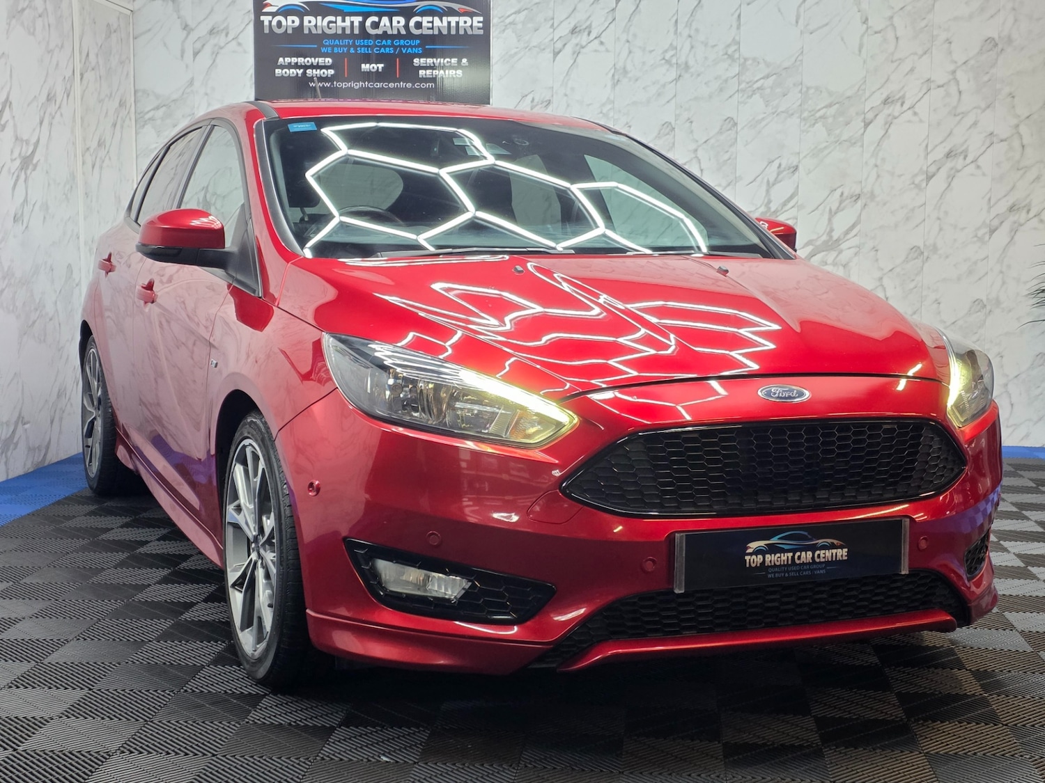 Used Ford Focus 2017 for sale - 77145897: Photo 1