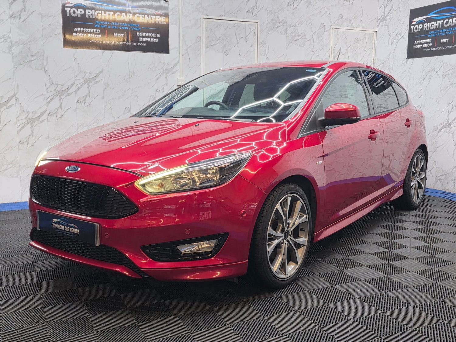 Used Ford Focus 2017 for sale - 77145897: Photo 5