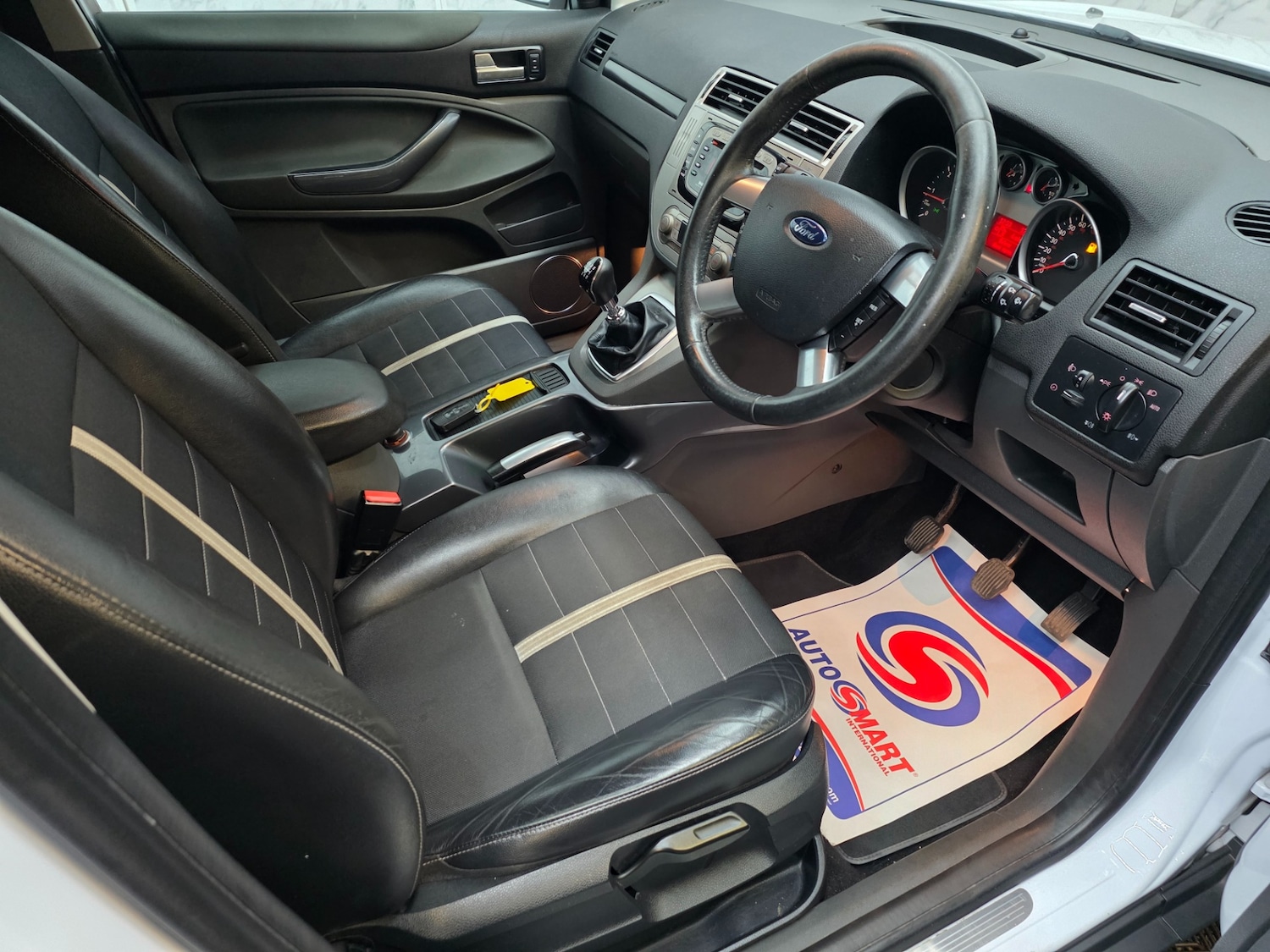 Used Ford Kuga 2011 for sale - 77844805: Photo 16