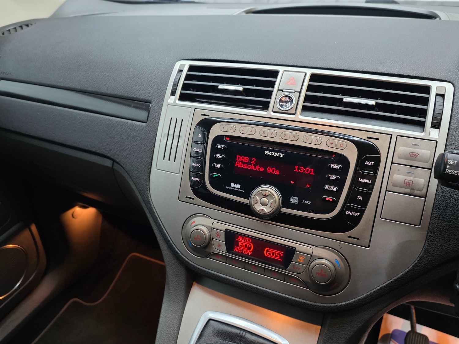 Used Ford Kuga 2011 for sale - 77844805: Photo 17