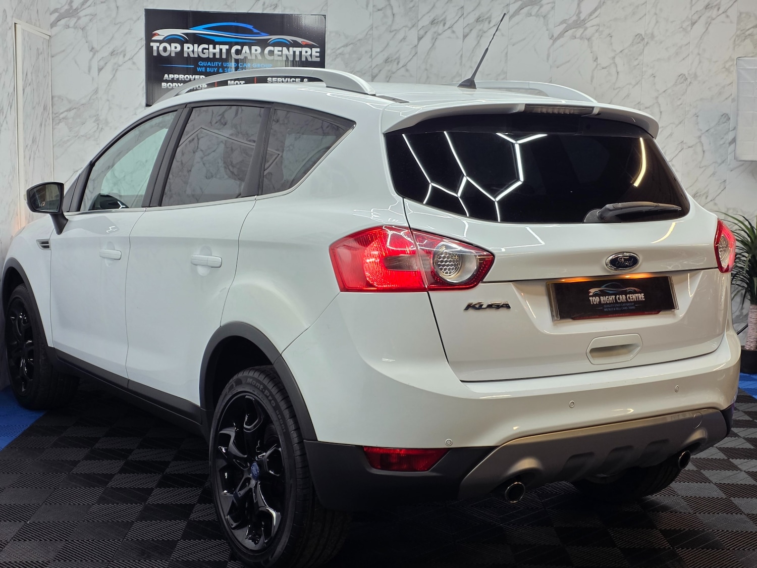 Used Ford Kuga 2011 for sale - 77844805: Photo 7