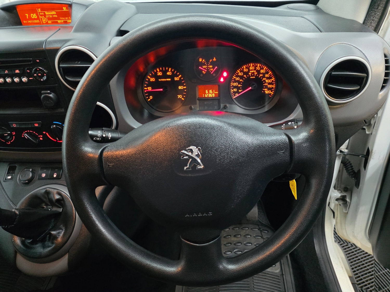 Used Peugeot Partner 2018 for sale - 76669892: Photo 14