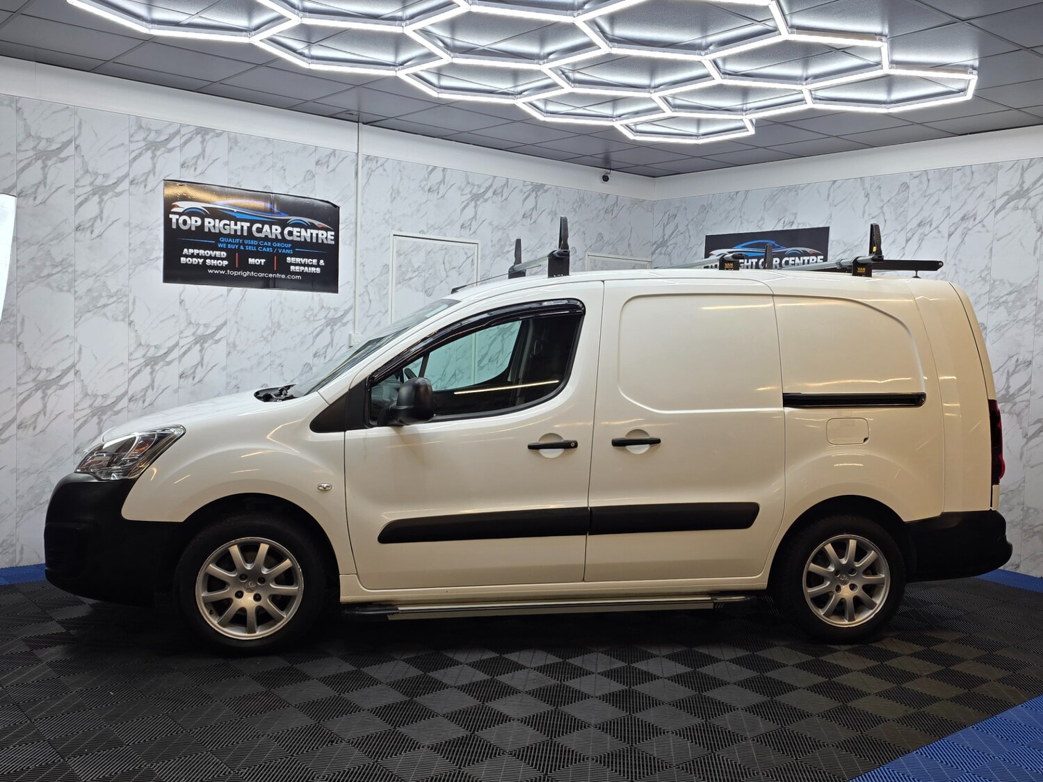 Used Peugeot Partner 2018 for sale - 76669892: Photo 9