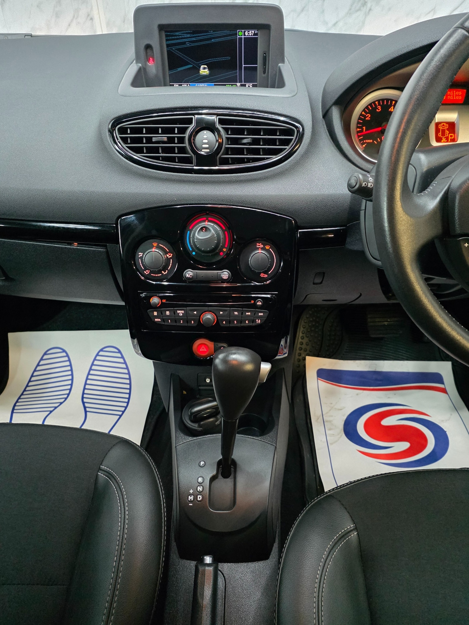 Used Renault Clio 2012 for sale - 77648234: Photo 14