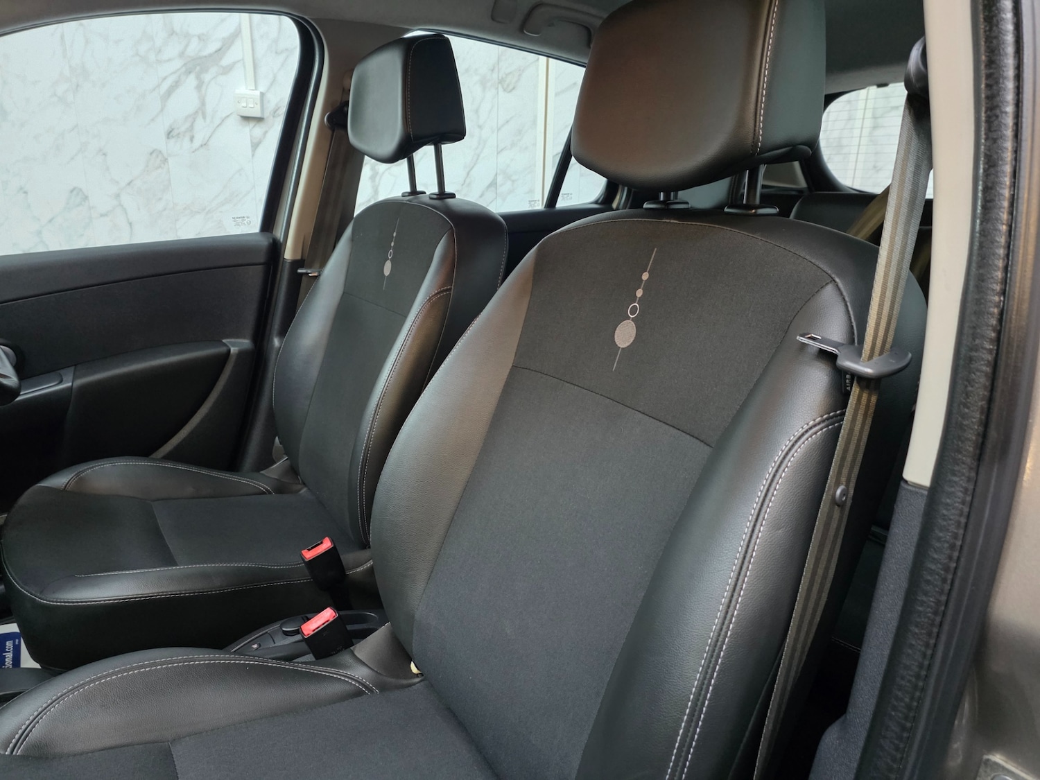 Used Renault Clio 2012 for sale - 77648234: Photo 16