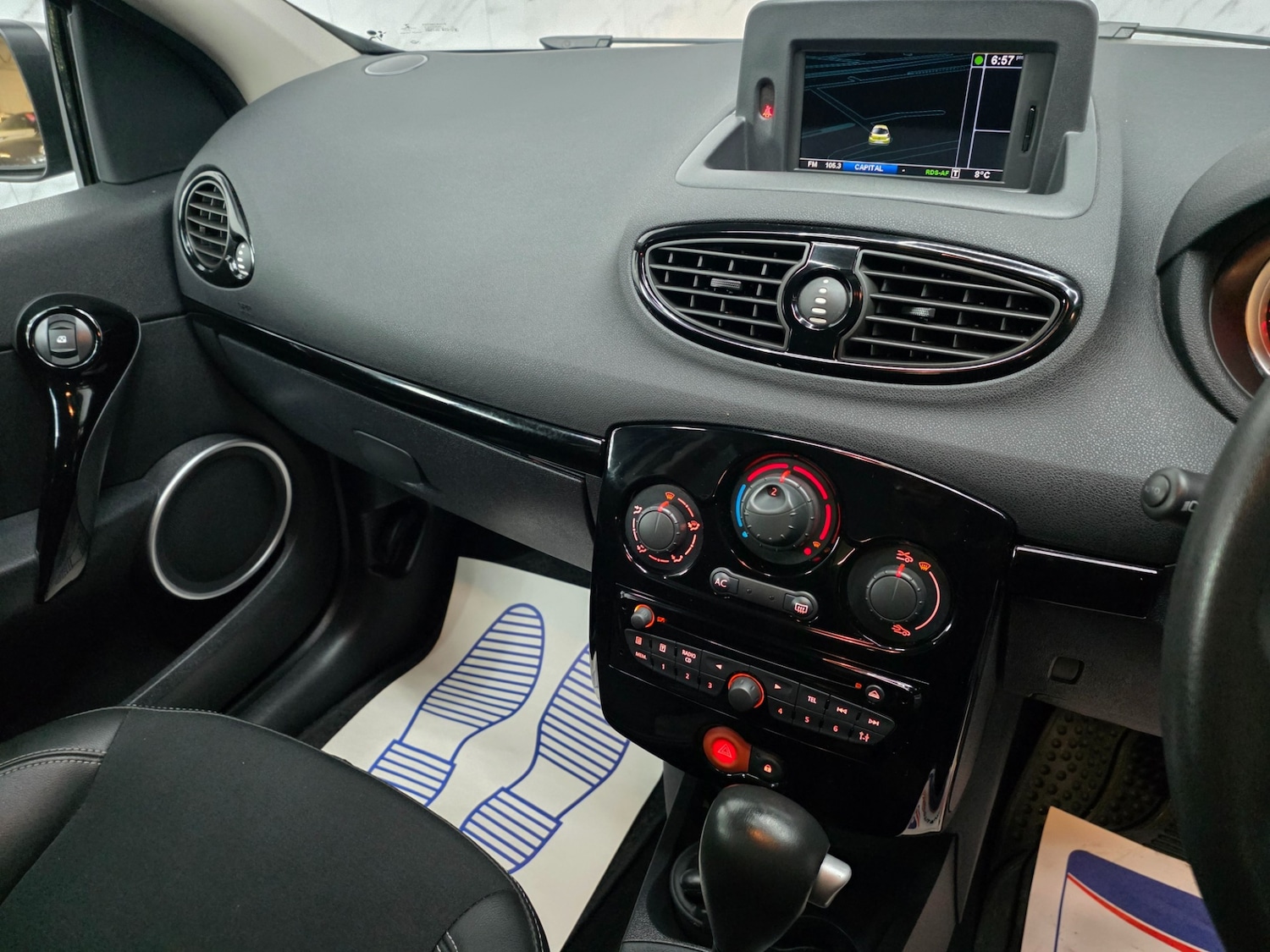 Used Renault Clio 2012 for sale - 77648234: Photo 18