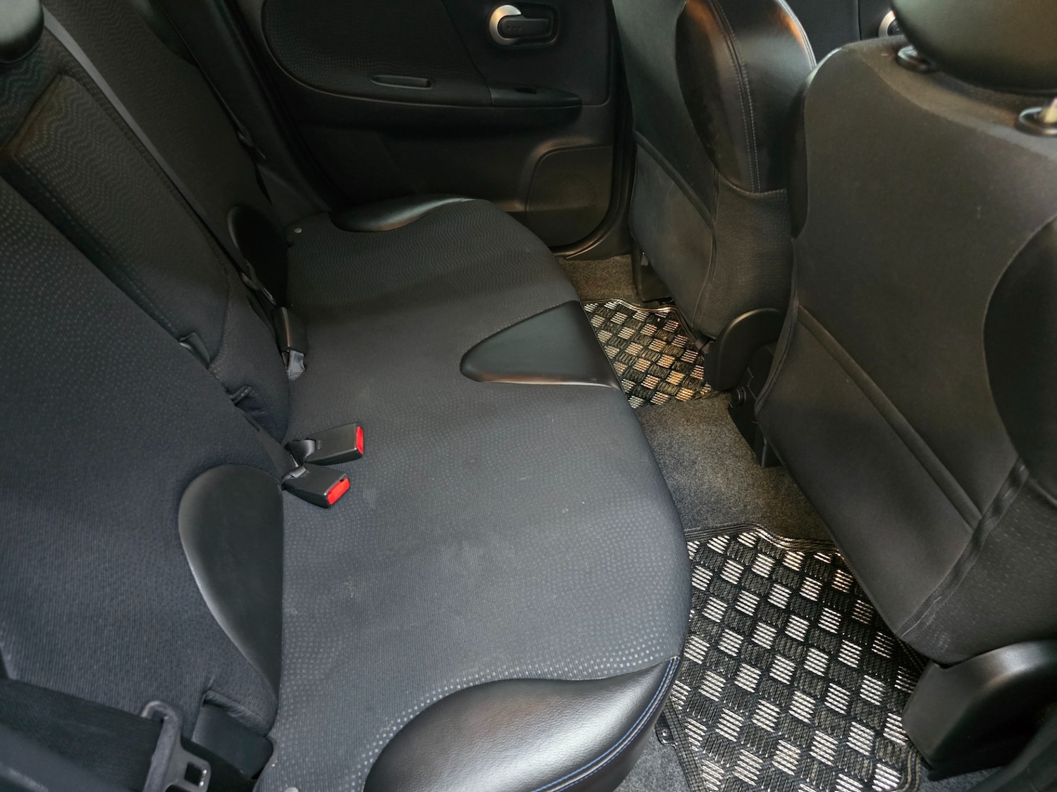 Used Nissan Note 2012 for sale - 76445048: Photo 22