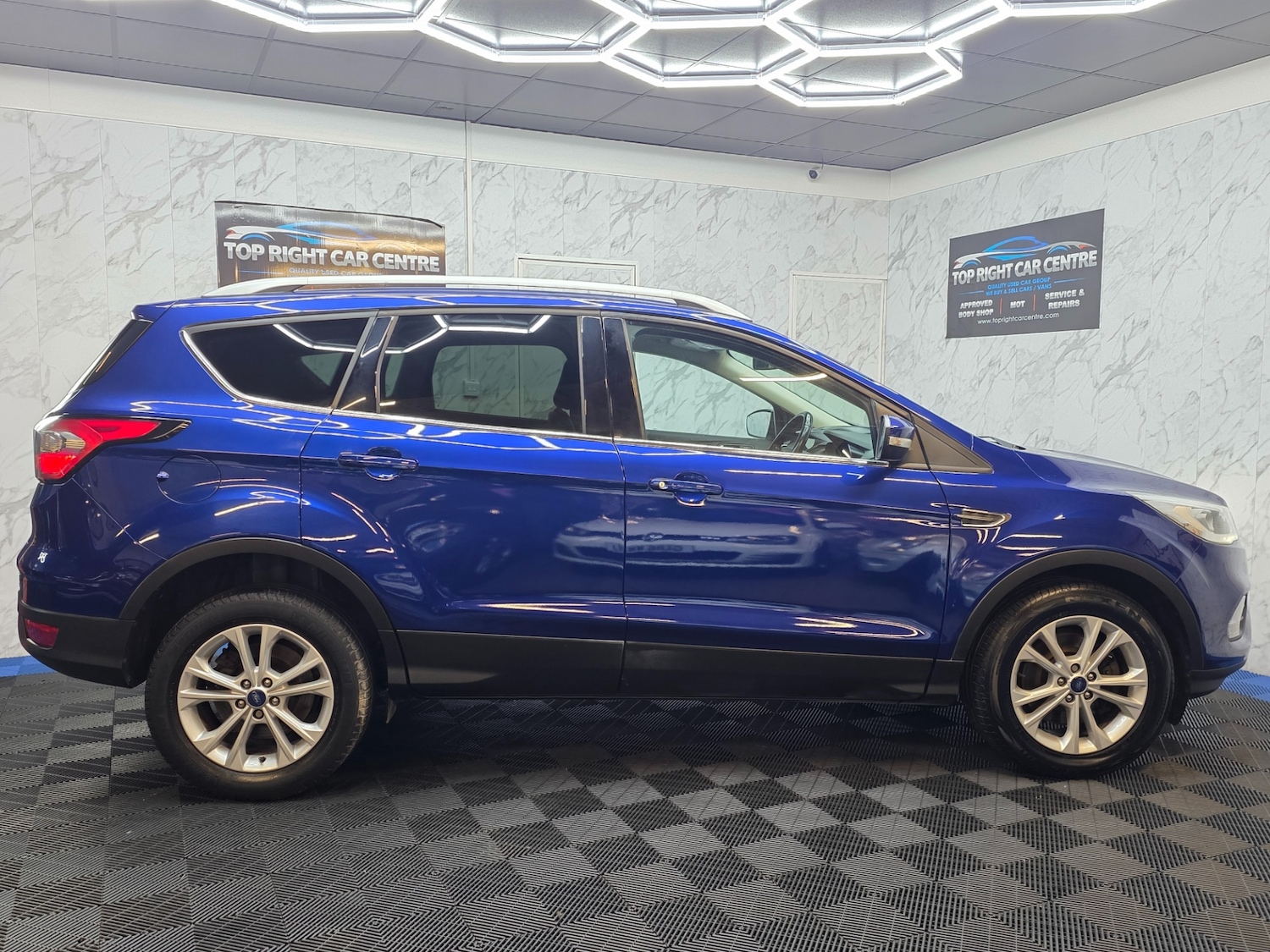 Used Ford Kuga 2017 for sale - 77361605: Photo 9